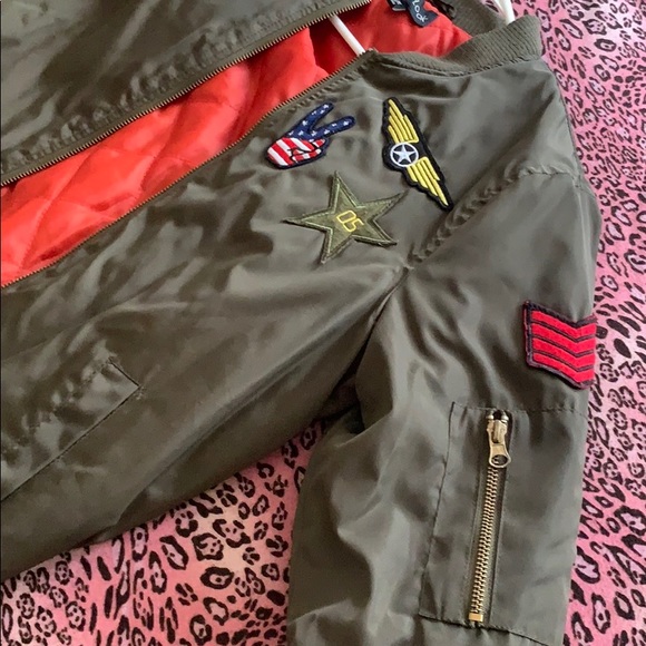 bomber jacket - Picture 3 of 3